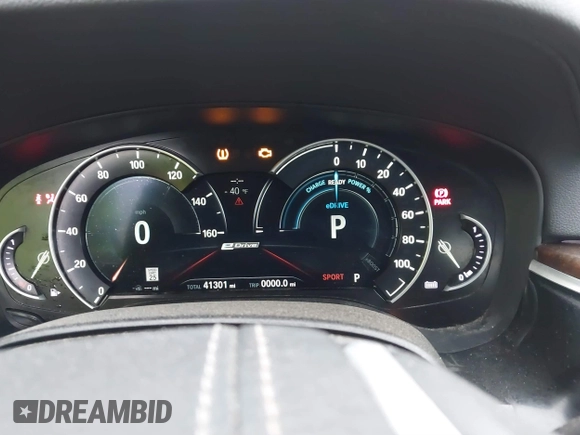 2018 BMW 5 Series 530e xDrive with VIN WBAJB1C50JG624043, listed as a IAAI auction lot 41814687 with 41,301 mi miles and . Bid and sale history available at DreamBid. Image 7.
