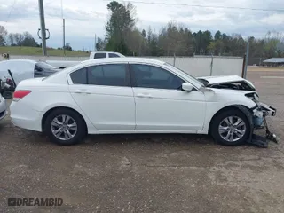 2012 Honda Accord Sdn SE with VIN 1HGCP2F61CA219646, listed as a IAAI auction lot 41877399 with 176,935 mi miles. Bid and sale history available at carsss.com. Image 14.