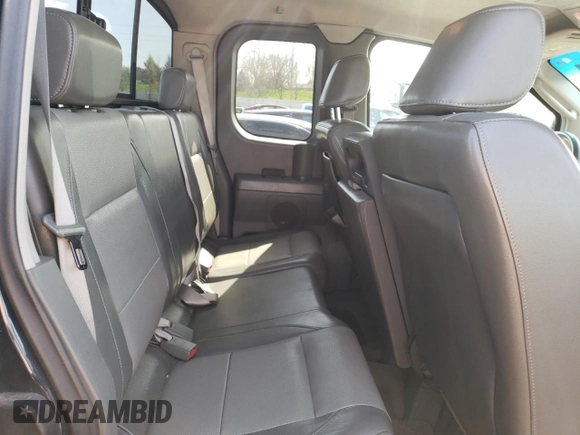 2006 Nissan Titan SE z VIN 1N6BA06B86N511768, wystawiony jako Copart lot #52146585 z przebiegiem 174 058 mil mil oraz Szkoda całkowita • Salvage title. Historia ofert i sprzedaży dostępna na DreamBid. Obrazek 10.