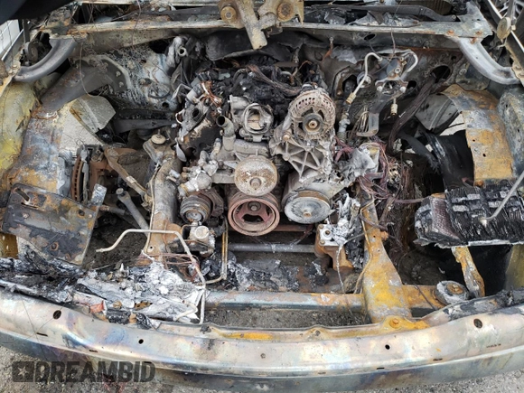 2005 GMC Yukon SLT z VIN 1GKEC13T25J236664, wystawiony jako Copart lot #51298885 z przebiegiem Nie podano mil oraz Nie do naprawy • Non repairable. Historia ofert i sprzedaży dostępna na DreamBid. Obrazek 12.