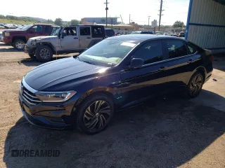 2019 Volkswagen Jetta SEL Premium с VIN 3VWGB7BU6KM263723, выставлен на аукционе Copart как лот 70632484 с пробегом 25 775 миль миль и Списание • Salvage title. История ставок и продаж доступна на DreamBid. Изображение 1.