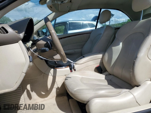 2009 Mercedes-Benz CLK 350 with VIN WDBTK56F99T107459, listed as a Copart auction lot 55199515 with 140,915 mi miles and Clean Title. Bid and sale history available at DreamBid. Image 7.