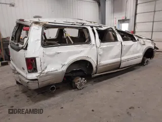 2000 Ford Excursion Limited с VIN 1FMSU43F5YED20090, выставлен на аукционе IAAI как лот 41152653 с пробегом Не указан миль и . История ставок и продаж доступна на DreamBid. Изображение 4.