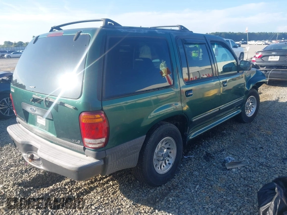 2000 Ford Explorer XLS z VIN 1FMZU62X3YUB73486, wystawiony jako IAAI lot #42542833 z przebiegiem 241 572 mil mil oraz . Historia ofert i sprzedaży dostępna na DreamBid. Obrazek 4.