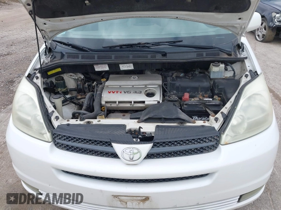 2004 Toyota Sienna XLE with VIN 5TDZA22C04S095332, listed as a IAAI auction lot 42146995 with 200,072 mi miles. Bid and sale history available at carsss.com. Image 10.