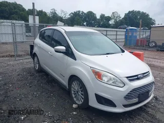 2013 Ford C-Max SE z VIN 1FADP5AU6DL504185, wystawiony jako IAAI lot #40323757 z przebiegiem 147 123 mil mil oraz . Historia ofert i sprzedaży dostępna na DreamBid. Obrazek 1.