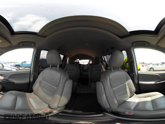 2015 Toyota Sienna XLE with VIN 5TDYK3DCXFS688971, listed as a IAAI auction lot 42127912 with 143,024 mi miles. Bid and sale history available at carsss.com. Image 18.