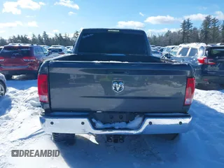 2018 Ram 2500 Tradesman z VIN 3C6UR5CL3JG380790, wystawiony jako IAAI lot #41579401 z przebiegiem 72 675 mil mil oraz . Historia ofert i sprzedaży dostępna na DreamBid. Obrazek 17.