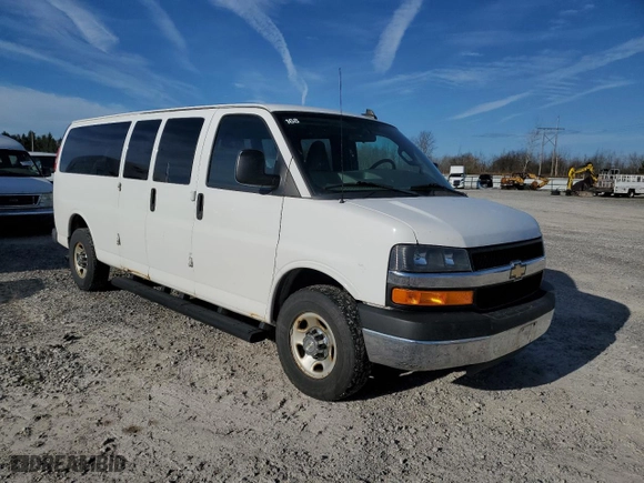 2016 Chevrolet Express Passenger LT with VIN 1GAZGPFG2G1266794, listed as a Copart auction lot 78643464 with 227,753 mi miles and Clean Title. Bid and sale history available at carsss.com. Image 4.