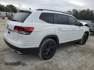 2022 Volkswagen Atlas SE with VIN 1V2JP2CA2NC560333, listed as a Copart auction lot 83324074 with 53,579 mi miles and Salvage title. Bid and sale history available at DreamBid. Image 3.