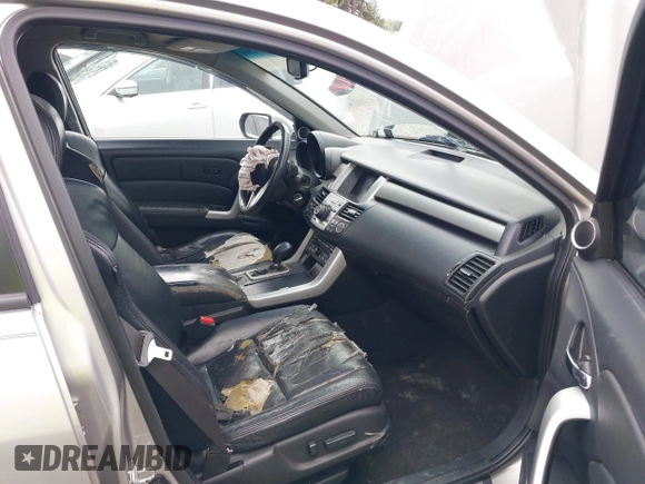 2009 Acura RDX Technology с VIN 5J8TB185X9A003378, выставлен на аукционе IAAI как лот 42032846 с пробегом 230 570 миль миль и . История ставок и продаж доступна на DreamBid. Изображение 5.