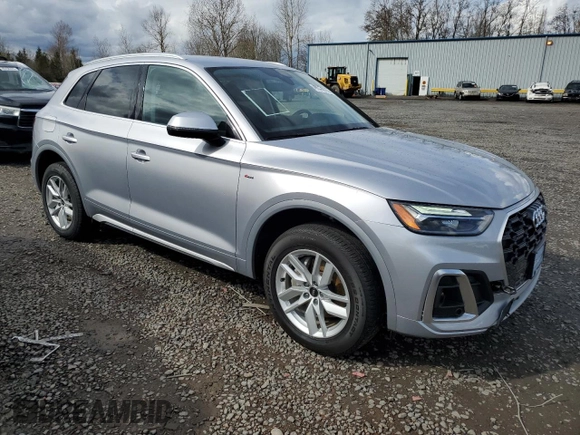 2022 Audi Q5 S line Premium with VIN WA1GAAFY0N2089458, listed as a Copart auction lot 49338915 with 25,993 mi miles and Salvage Title. Bid and sale history available at carsss.com. Image 4.
