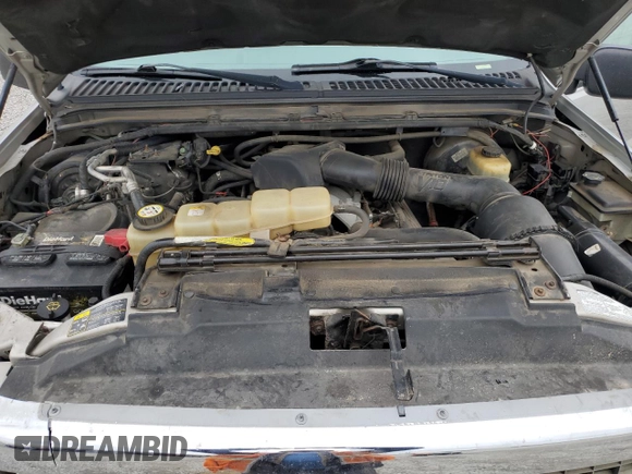 2002 Ford Excursion XLT with VIN 1FMNU41S22EC86209, listed as a Copart auction lot 51261065 with 202,942 mi miles and Salvage title. Bid and sale history available at DreamBid. Image 12.
