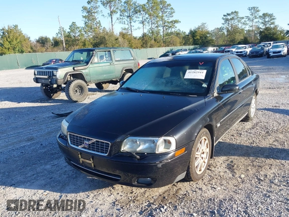 2005 Volvo S80 with VIN YV1TS592051395169, listed as a IAAI auction lot 41202944 with 187,072 mi miles. Bid and sale history available at carsss.com. Image 17.