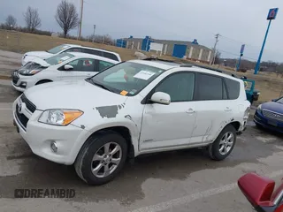 2010 Toyota RAV4 Limited z VIN 2T3YF4DV6AW017087, wystawiony jako IAAI lot #41546168 z przebiegiem 249 218 mil mil oraz . Historia ofert i sprzedaży dostępna na DreamBid. Obrazek 14.