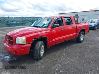 2006 Dodge Dakota SLT with VIN 1D7HW48N66S639608, listed as a IAAI auction lot 42201208 with 145,303 mi miles and . Bid and sale history available at carsss.com. Image 2.