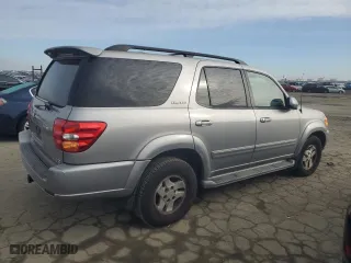 2002 Toyota Sequoia Limited with VIN 5TDZT38A92S106721, listed as a Copart auction lot 44835235 with 193,676 mi miles and Clean Title. Bid and sale history available at carsss.com. Image 3.