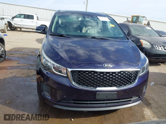 2018 Kia Sedona LX with VIN KNDMB5C15J6390850, listed as a IAAI auction lot 41667222 with 114,879 mi miles. Bid and sale history available at carsss.com. Image 12.