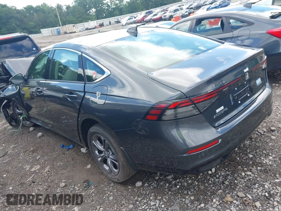 2025 Honda Accord EX-L z VIN 1HGCY2F67SA035808, wystawiony jako IAAI lot #42233264 z przebiegiem 715 mil mil oraz . Historia ofert i sprzedaży dostępna na DreamBid. Obrazek 3.