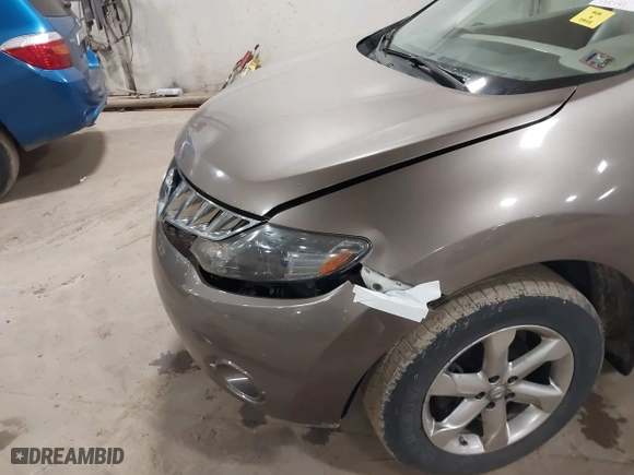 2009 Nissan Murano SL with VIN JN8AZ18W99W207669, listed as a IAAI auction lot 41783236 with 175,141 mi miles. Bid and sale history available at carsss.com. Image 6.