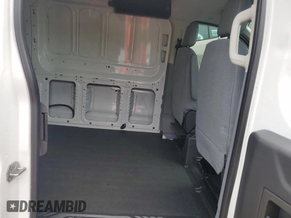 2017 Ford Transit with VIN 1FTYE1ZM3HKA95993, listed as a Copart auction lot 61213555 with 6,440 mi miles and Clean title. Bid and sale history available at DreamBid. Image 11.