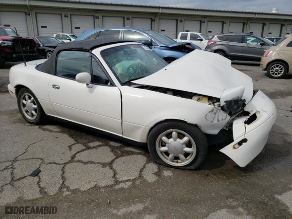1996 Mazda MX5 Miata with VIN JM1NA353XT0717730, listed as a Copart auction lot 71425484 with 134,606 mi miles and Non Repairable. Bid and sale history available at carsss.com. Image 4.