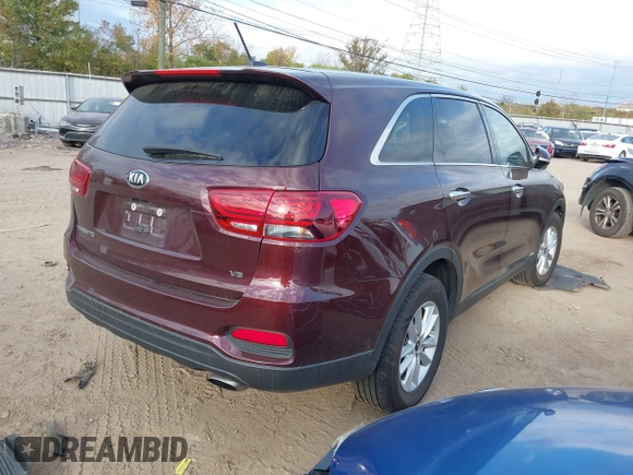 2019 Kia Sorento S V6 with VIN 5XYPGDA54KG559320, listed as a IAAI auction lot 40754605 with 68,555 mi miles. Bid and sale history available at carsss.com. Image 4.