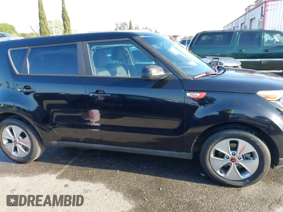 2016 Kia Soul z VIN KNDJN2A24G7341632, wystawiony jako IAAI lot #41990934 z przebiegiem 51 387 mil mil oraz . Historia ofert i sprzedaży dostępna na DreamBid. Obrazek 13.