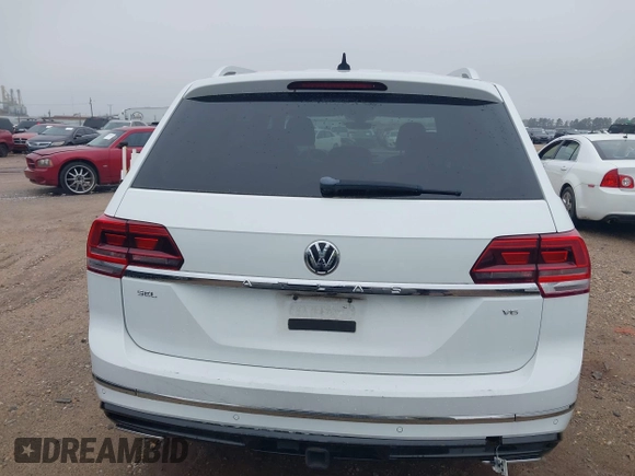 2018 Volkswagen Atlas SEL with VIN 1V2SR2CA8JC541391, listed as a IAAI auction lot 41796050 with 114,955 mi miles and . Bid and sale history available at DreamBid. Image 16.