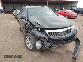2011 Kia Sorento EX with VIN 5XYKU4A13BG057477, listed as a IAAI auction lot 41512528 with 127,923 mi miles. Bid and sale history available at carsss.com. Image 6.