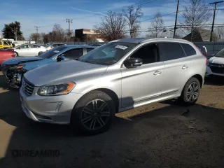 2017 Volvo XC60 Dynamic z VIN YV440MRR8H2021458, wystawiony jako Copart lot #88301695 z przebiegiem 98 607 mil mil oraz Szkoda całkowita • Salvage title. Historia ofert i sprzedaży dostępna na DreamBid. Obrazek 1.