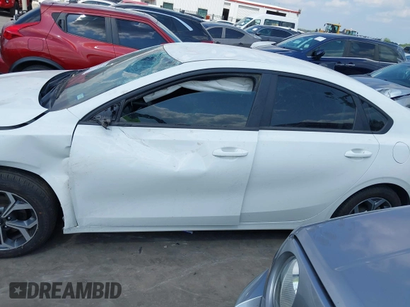 2021 Kia Forte LXS с VIN 3KPF24AD6ME288942, выставлен на аукционе IAAI как лот 42315603 с пробегом 131 843 миль миль и . История ставок и продаж доступна на DreamBid. Изображение 14.