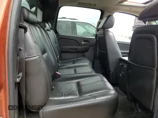 2007 Chevrolet Avalanche LTZ z VIN 3GNFK12307G230698, wystawiony jako Copart lot #56882075 z przebiegiem 185 009 mil mil oraz Czysty tytuł • Clean title. Historia ofert i sprzedaży dostępna na DreamBid. Obrazek 10.