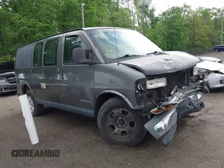2000 GMC Savana z VIN 1GTFG25R3Y1228802, wystawiony jako IAAI lot #42191466 z przebiegiem 231 335 mil mil oraz . Historia ofert i sprzedaży dostępna na DreamBid. Obrazek 1.