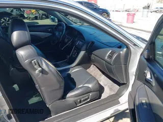 2003 Acura CL Type S w/Navigation System with VIN 19UYA42733A010121, listed as a IAAI auction lot 41813250 with 1 mi miles. Bid and sale history available at carsss.com. Image 5.