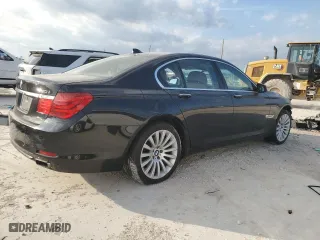 2012 BMW 7 Series 750i xDrive with VIN WBAKC6C58CC396835, listed as a Copart auction lot 86833724 with 0 mi miles and Salvage Title. Bid and sale history available at carsss.com. Image 3.