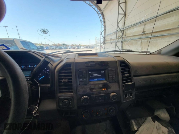 2019 Ford F-250 XL with VIN 1FT7X2B64KEE42034, listed as a IAAI auction lot 42716725 with 170,756 mi miles and . Bid and sale history available at DreamBid. Image 30.
