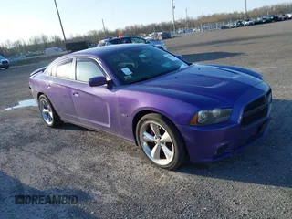 2014 Dodge Charger RT z VIN 2C3CDXCT4EH182535, wystawiony jako IAAI lot #41858196 z przebiegiem 115 769 mil mil oraz . Historia ofert i sprzedaży dostępna na DreamBid. Obrazek 1.