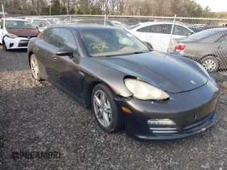 2011 Porsche Panamera z VIN WP0AA2A77BL020692, wystawiony jako IAAI lot #42079937 z przebiegiem Nie podano mil oraz . Historia ofert i sprzedaży dostępna na DreamBid. Obrazek 1.