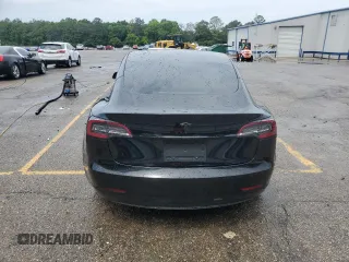 2019 Tesla Model 3 Mid Range z VIN 5YJ3E1EA5KF301714, wystawiony jako Copart lot #55273595 z przebiegiem Nie podano mil oraz Szkoda całkowita • Salvage title. Historia ofert i sprzedaży dostępna na DreamBid. Obrazek 6.