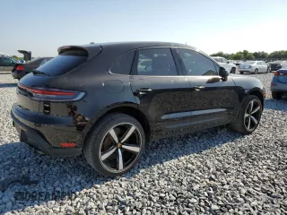 2023 Porsche Macan with VIN WP1AA2A55PLB13358, listed as a Copart auction lot 53840845 with 6,544 mi miles and Salvage Title. Bid and sale history available at carsss.com. Image 3.