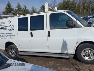 2019 GMC Savana Cargo z VIN 1GTW7AFG5K1210624, wystawiony jako IAAI lot #41786354 z przebiegiem 105 345 mil mil oraz . Historia ofert i sprzedaży dostępna na DreamBid. Obrazek 14.