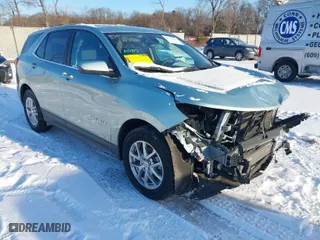 2022 Chevrolet Equinox LT with VIN 2GNAXUEV0N6142687, listed as a IAAI auction lot 41323328 with 44,430 mi miles. Bid and sale history available at carsss.com. Image 1.