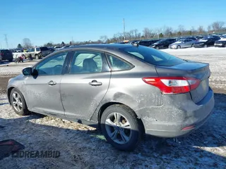 2013 Ford Focus SE z VIN 1FADP3F28DL206541, wystawiony jako IAAI lot #41639697 z przebiegiem 109 828 mil mil oraz . Historia ofert i sprzedaży dostępna na DreamBid. Obrazek 14.