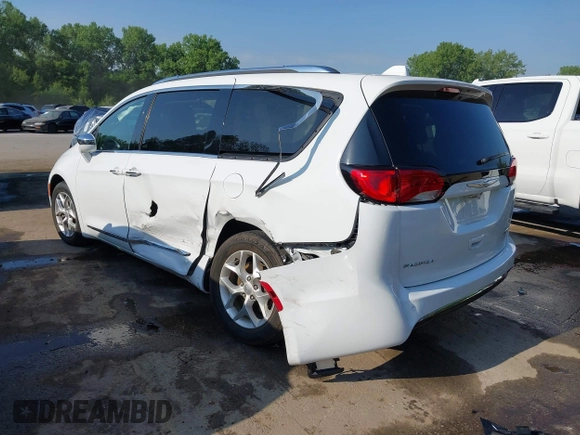 2020 Chrysler Pacifica Limited with VIN 2C4RC1GG1LR176086, listed as a IAAI auction lot 42255135 with 85,334 mi miles and . Bid and sale history available at DreamBid. Image 3.