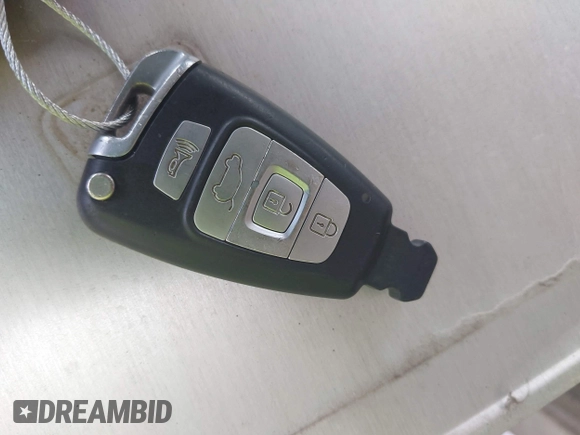 2012 Hyundai Veracruz Limited with VIN KM8NU4CC9CU197363, listed as a IAAI auction lot 42591498 with 203,285 mi miles and . Bid and sale history available at DreamBid. Image 11.
