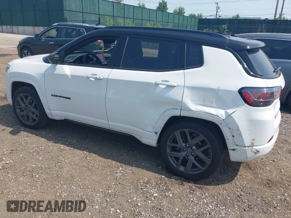 2024 Jeep Compass Limited с VIN 3C4NJDCN9RT164977, выставлен на аукционе IAAI как лот 42563780 с пробегом 4 229 миль миль и . История ставок и продаж доступна на DreamBid. Изображение 3.