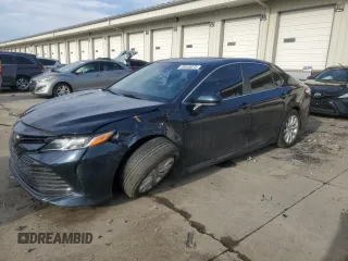 2020 Toyota Camry LE with VIN 4T1C11AK2LU874049, listed as a Copart auction lot 44443075 with 86,901 mi miles and Salvage Title. Bid and sale history available at carsss.com. Image 1.