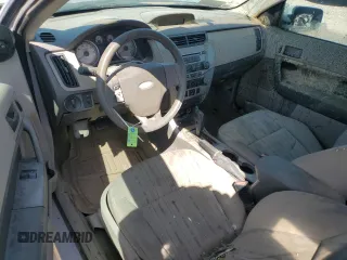 2008 Ford Focus SE z VIN 1FAHP33N98W188619, wystawiony jako Copart lot #49186014 z przebiegiem 139 888 mil mil oraz Szkoda całkowita • Salvage title. Historia ofert i sprzedaży dostępna na DreamBid. Obrazek 8.