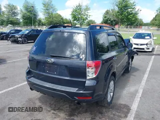 2011 Subaru Forester X Limited z VIN JF2SHAEC7BH729550, wystawiony jako IAAI lot #42641725 z przebiegiem 128 108 mil mil oraz . Historia ofert i sprzedaży dostępna na DreamBid. Obrazek 4.